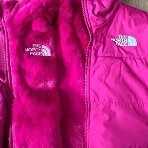 The North Face Girls Reversible Jacket L (12)